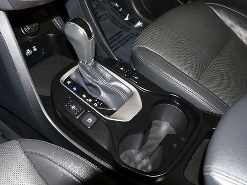 Used 2018 Hyundai Santa Fe Limited AWD/4WD image 22
