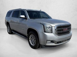 Used 2017 GMC Yukon XL SLT video 3