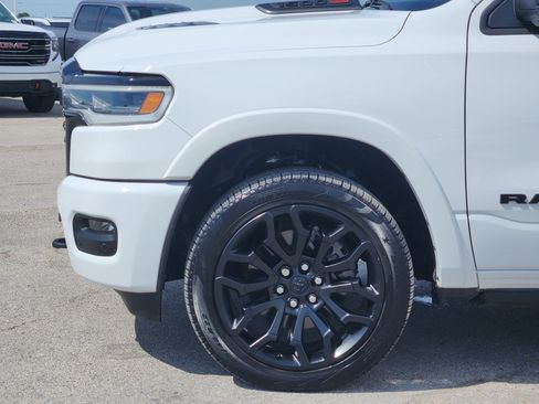 Used 2025 RAM 1500 Limited AWD/4WD image 9