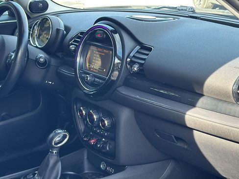 Used 2016 MINI Cooper Clubman image 27