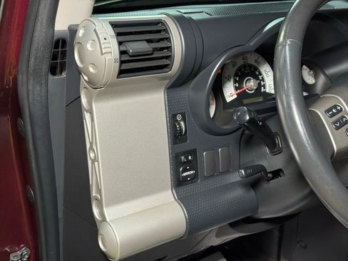 Used 2007 Toyota FJ Cruiser 4WD image 27