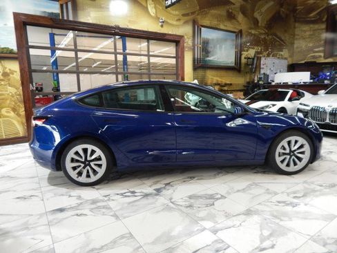 Used 2021 Tesla Model 3 Long Range image 4