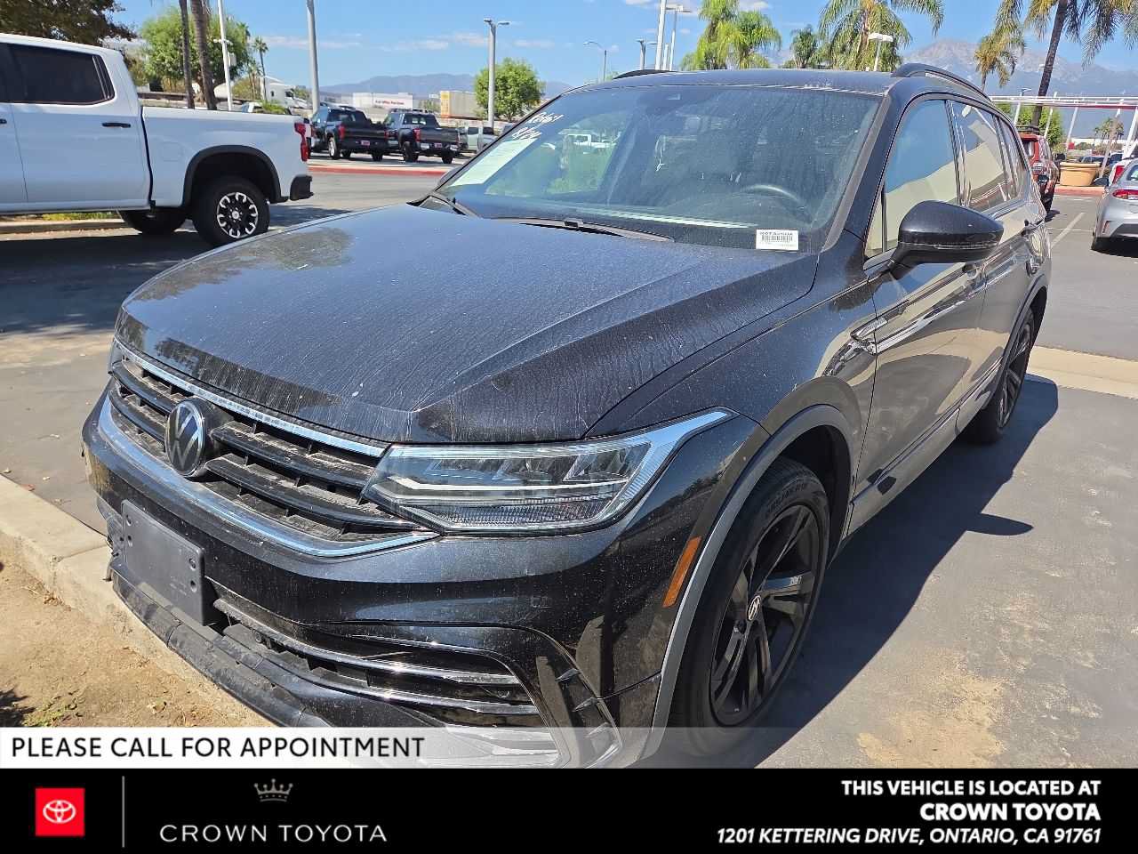Used 2024 Volkswagen Tiguan SE R-Line FWD image 1