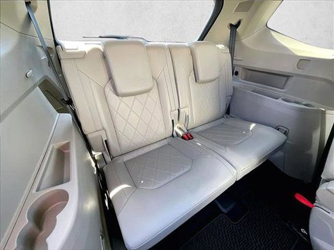 Used 2024 Volkswagen Atlas SEL Premium R-Line image 30