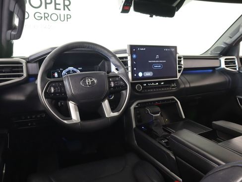 Used 2024 Toyota Sequoia Platinum image 2