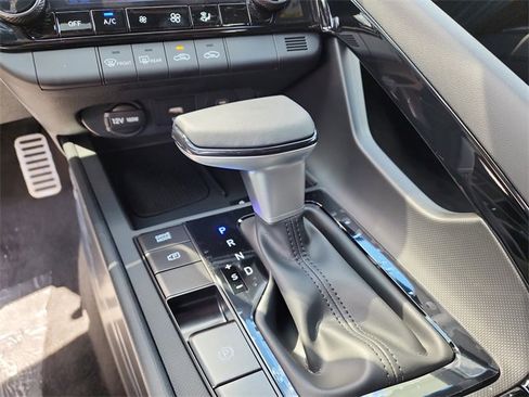 New 2025 Hyundai Elantra SEL image 20