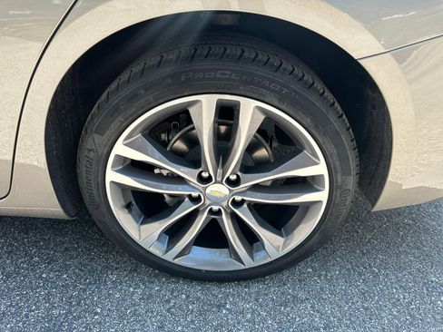 Used 2024 Chevrolet Malibu LT image 23