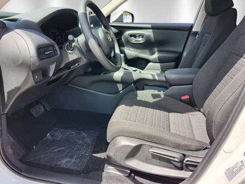 New 2026 Honda HR-V LX image 5