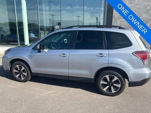 Used 2017 Subaru Forester 2.5i Premium w/ All-Weather Package AWD/4WD image 7