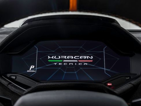 Used 2023 Lamborghini Huracan Tecnica image 14