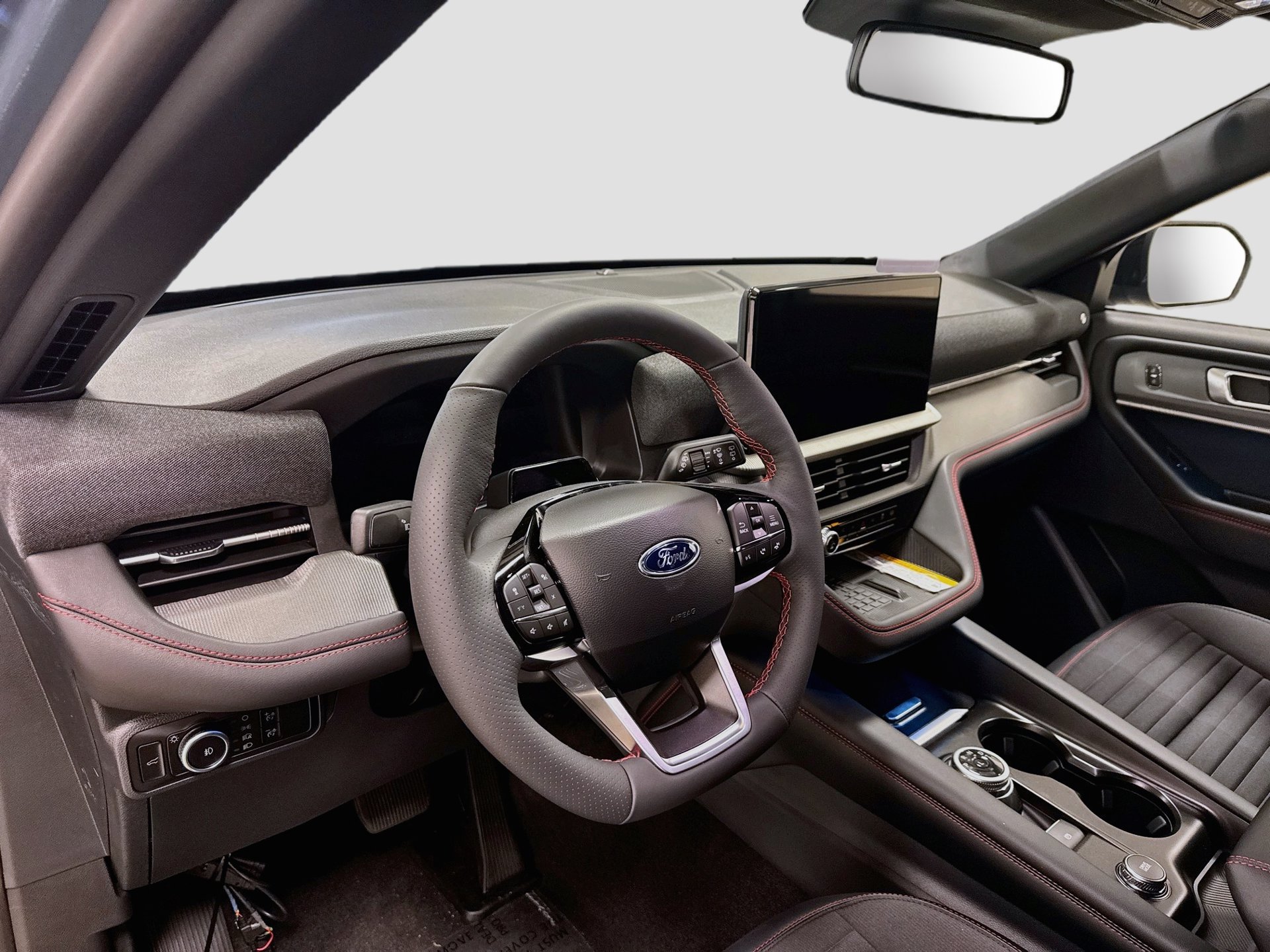 Used 2025 Ford Explorer ST-Line w/ Premium Package RWD image 9