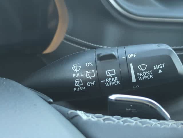 Used 2023 Jeep Grand Cherokee L Limited AWD/4WD image 27