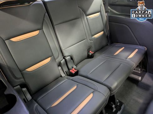 Used 2023 GMC Yukon AT4 w/ Technology Package AWD/4WD image 26