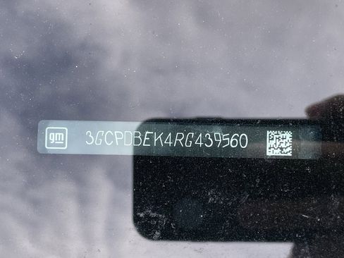 Used 2024 Chevrolet Silverado 1500 Custom image 3