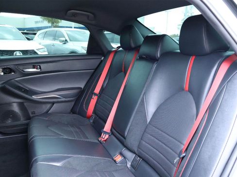 Used 2021 Toyota Avalon TRD image 13