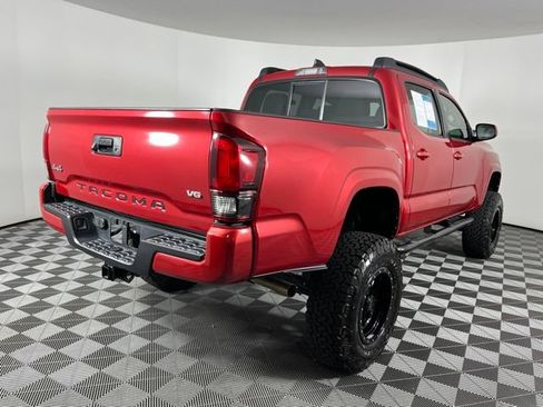 Used 2021 Toyota Tacoma SR AWD/4WD image 12