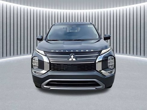 New 2026 Mitsubishi Outlander SE AWD/4WD image 2