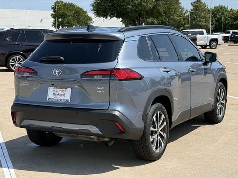 Used 2025 Toyota Corolla Cross XLE w/ Convenience Package AWD/4WD image 4