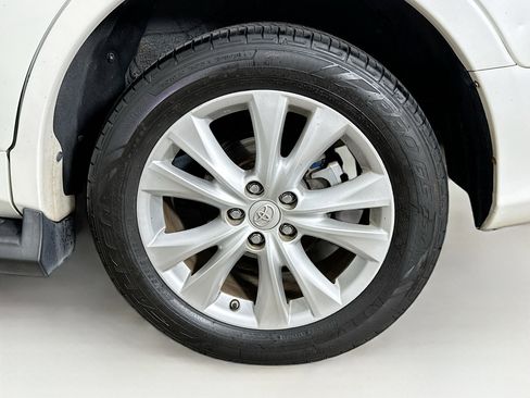 Used 2014 Toyota RAV4 Limited image 11