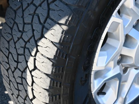 Used 2021 Chevrolet Silverado 3500 LT w/ Convenience Package image 14