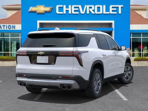 New 2025 Chevrolet Traverse LT w/ Driver Confidence Package image 4