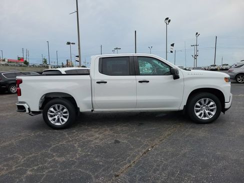 Used 2022 Chevrolet Silverado 1500 Custom w/ Safety Confidence Package RWD image 6