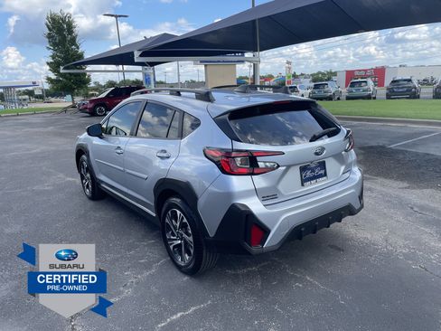 Used 2026 Subaru Crosstrek 2.5i Premium AWD/4WD image 5