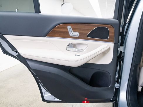 Used 2024 Mercedes-Benz GLE 350 GLE 350 image 17