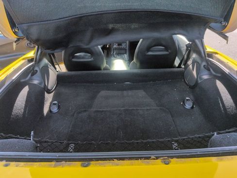 Used 2004 Chevrolet Corvette Coupe w/ Preferred Equipment Group image 5