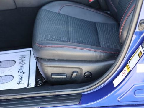Used 2015 Toyota Camry SE w/ Moonroof Package FWD image 14