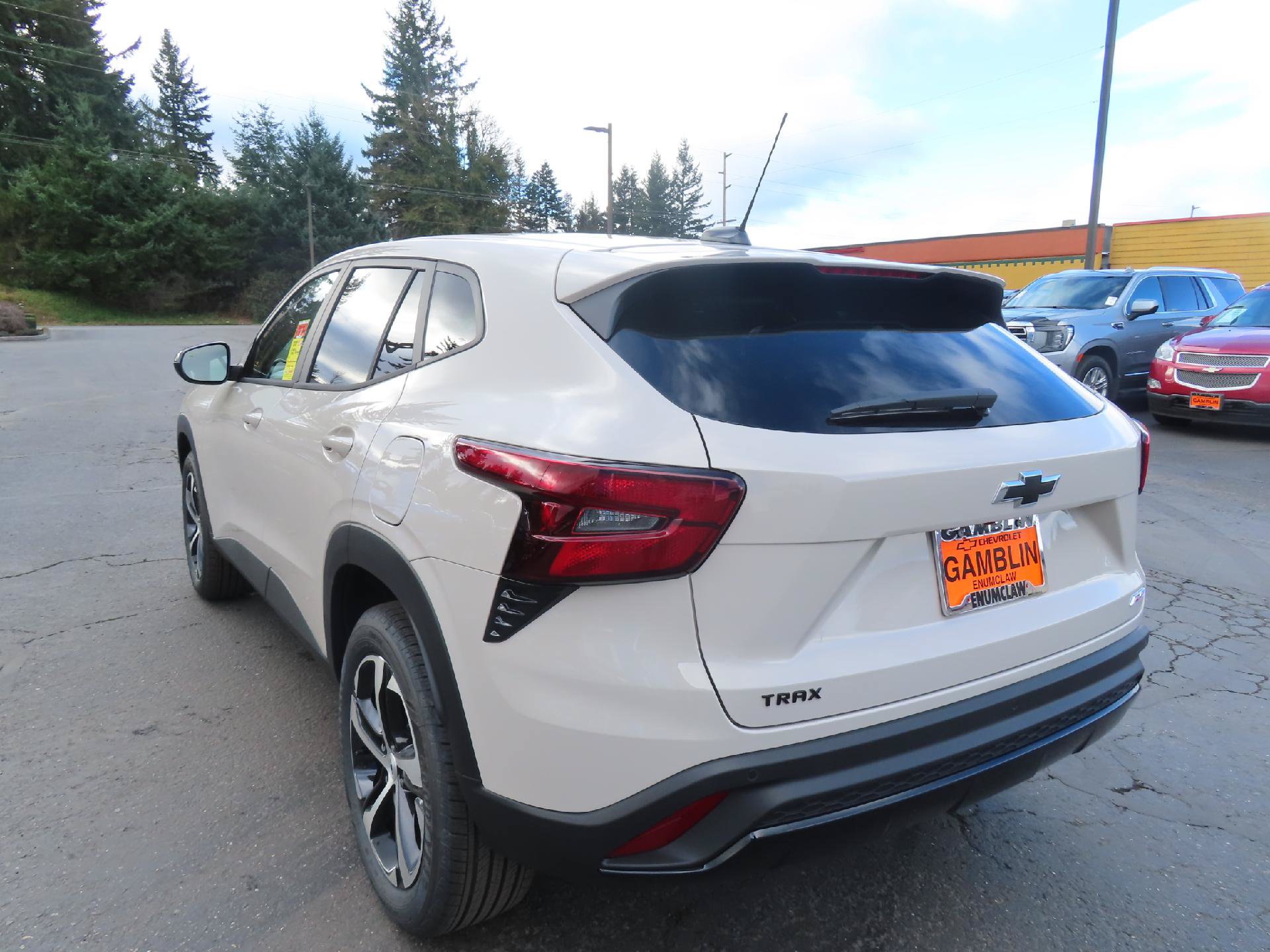 New 2026 Chevrolet Trax RS w/ Driver Confidence Package FWD image 5
