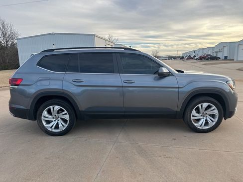 Used 2022 Volkswagen Atlas SE image 6