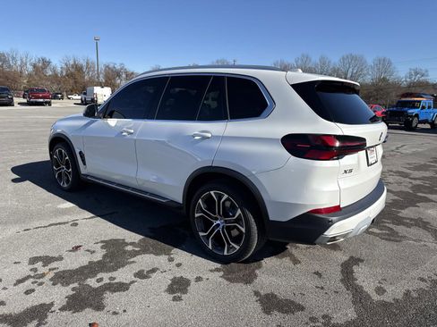 Used 2024 BMW X5 xDrive40i w/ Premium Package image 7