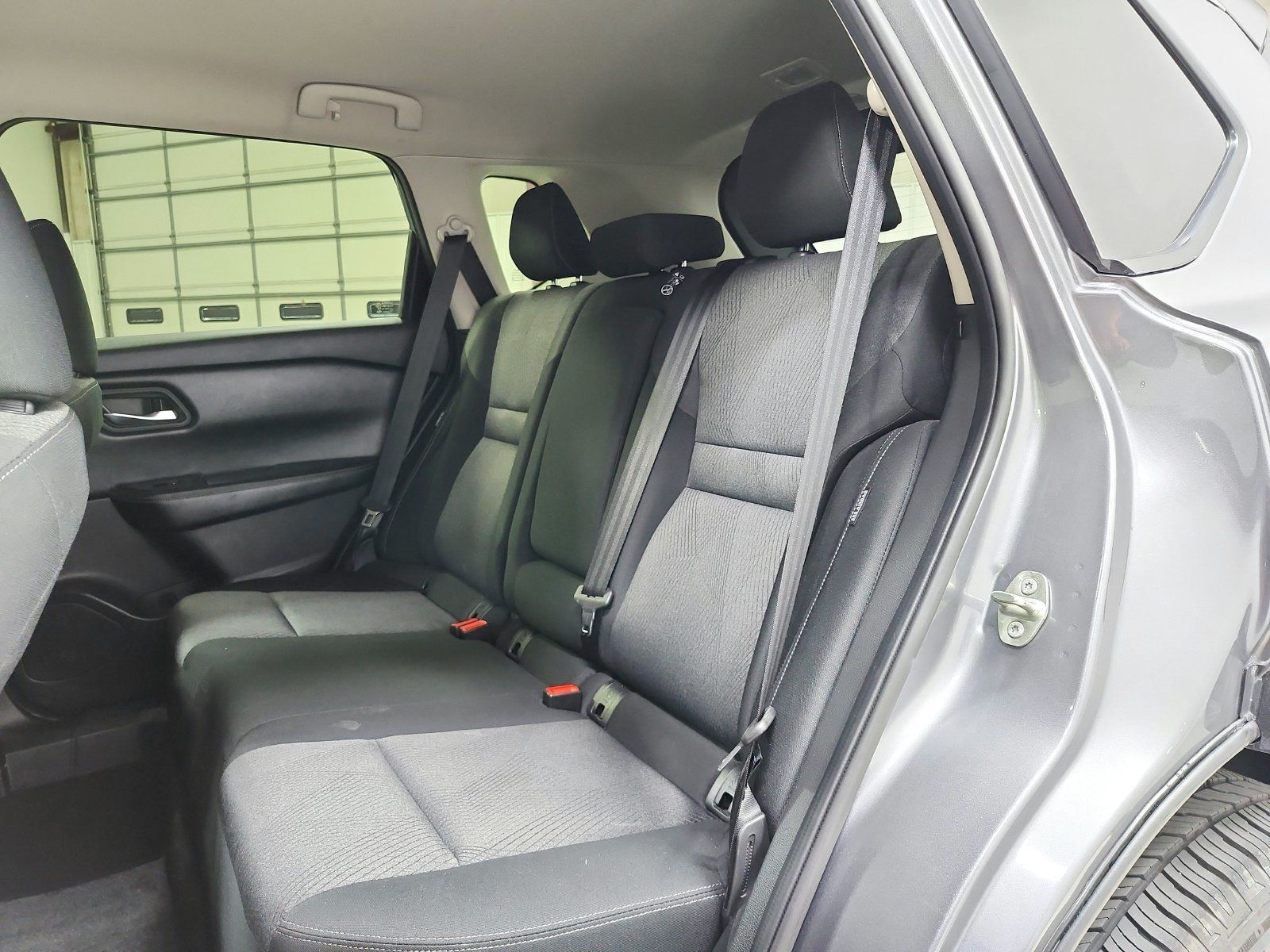 Used 2025 Nissan Rogue SV AWD/4WD image 12