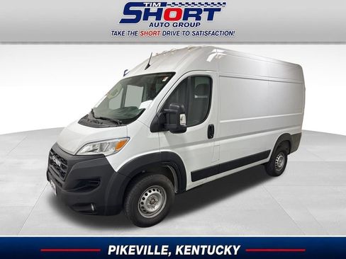 Used 2025 RAM ProMaster 2500 w/ Safety Group FWD image 1