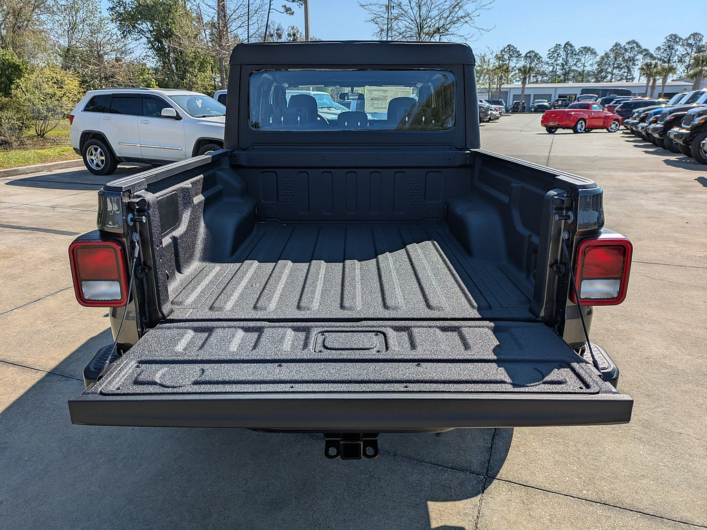 New 2026 Jeep Gladiator Sport AWD/4WD image 13