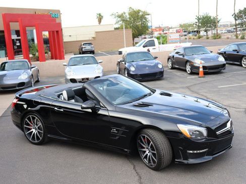 Used 2015 Mercedes-Benz SL 63 AMG image 11