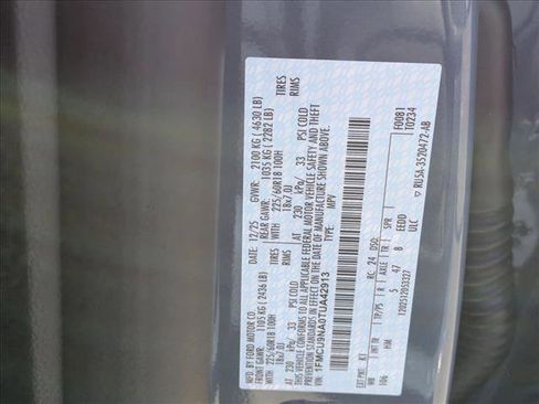 New 2026 Ford Escape ST-Line Select w/ Equipment Group 401A image 18