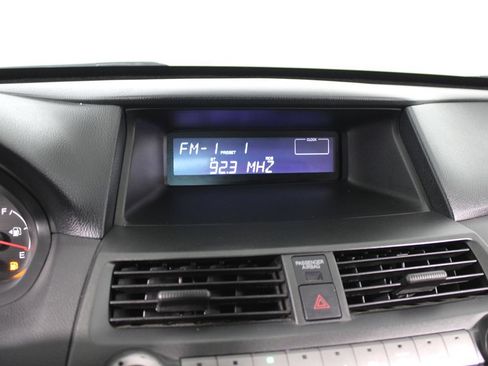 Used 2010 Honda Accord LX-P image 14