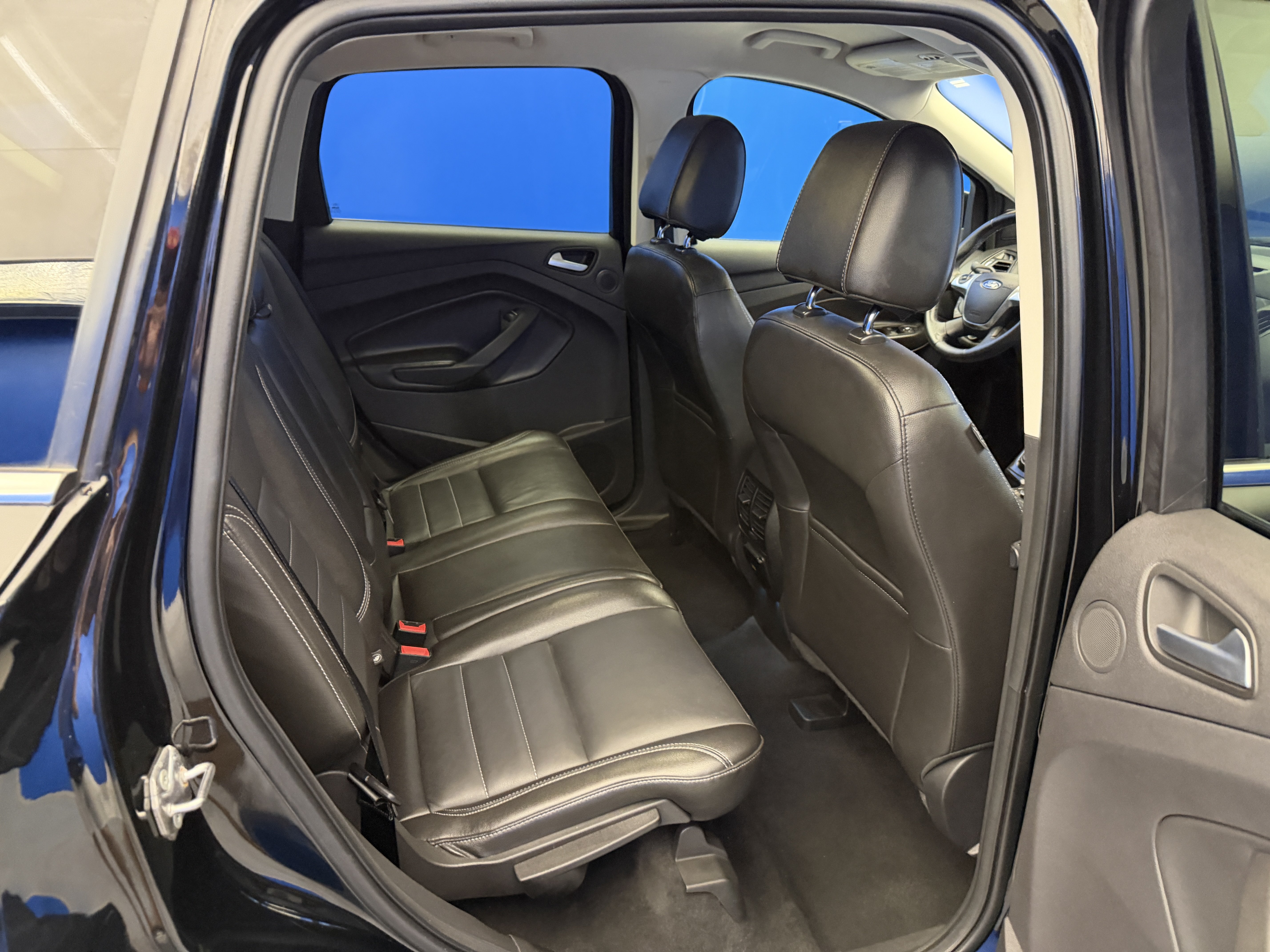 Used 2016 Ford Escape Titanium FWD image 25