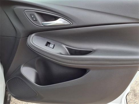 Used 2025 Buick Encore GX Preferred image 80