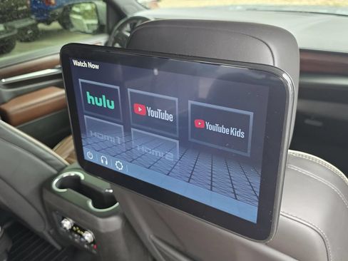 Used 2023 GMC Yukon Denali Ultimate AWD/4WD image 14
