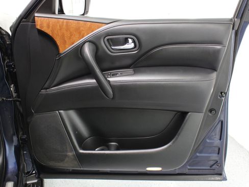 Used 2019 INFINITI QX80 Luxe image 45