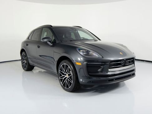 New 2026 Porsche Macan AWD/4WD image 12