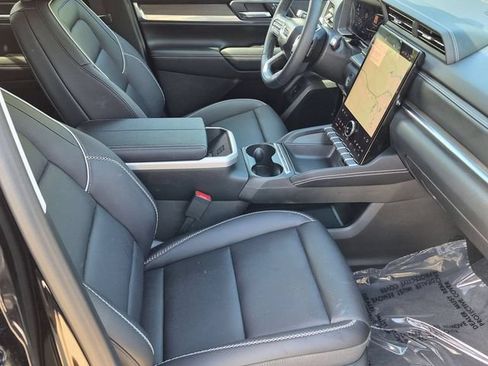 Certified 2026 GMC Terrain Denali AWD/4WD image 27