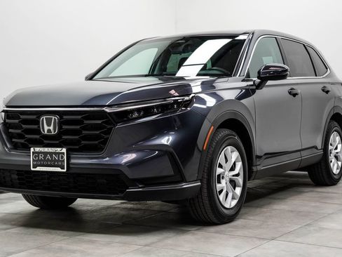 Used 2025 Honda CR-V LX image 7