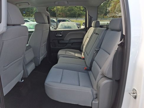 Used 2018 Chevrolet Silverado 1500 Custom w/ Custom Value Package AWD/4WD image 10
