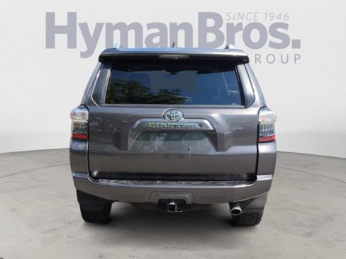 Used 2018 Toyota 4Runner SR5 Premium AWD/4WD image 4