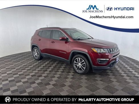 Used 2020 Jeep Compass Latitude image 1