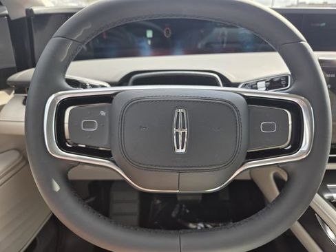 New 2026 Lincoln Nautilus Reserve image 19